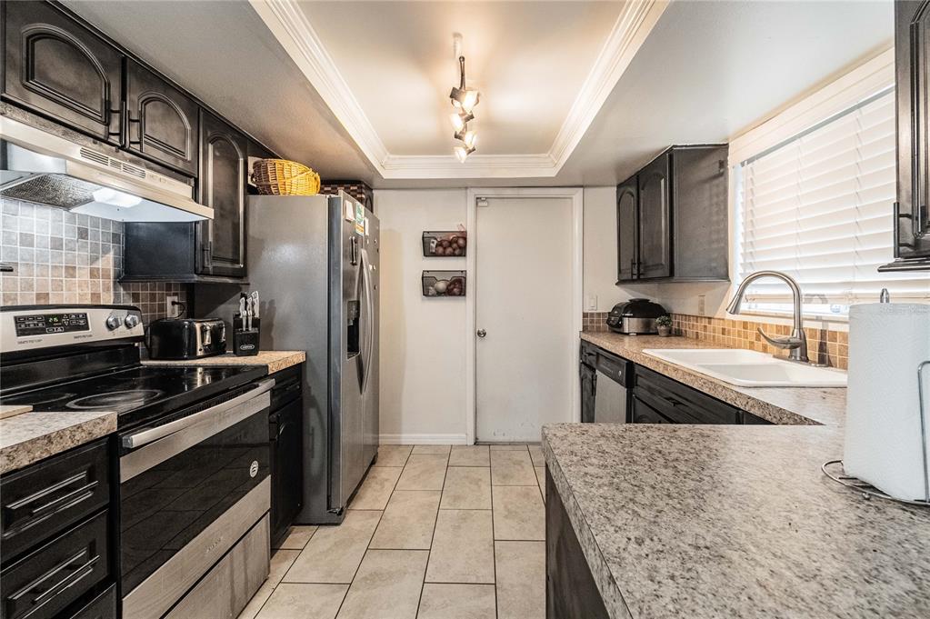 Property for sale at 1006 BUTTERCUP DRIVE, LAKELAND, FL, 33801