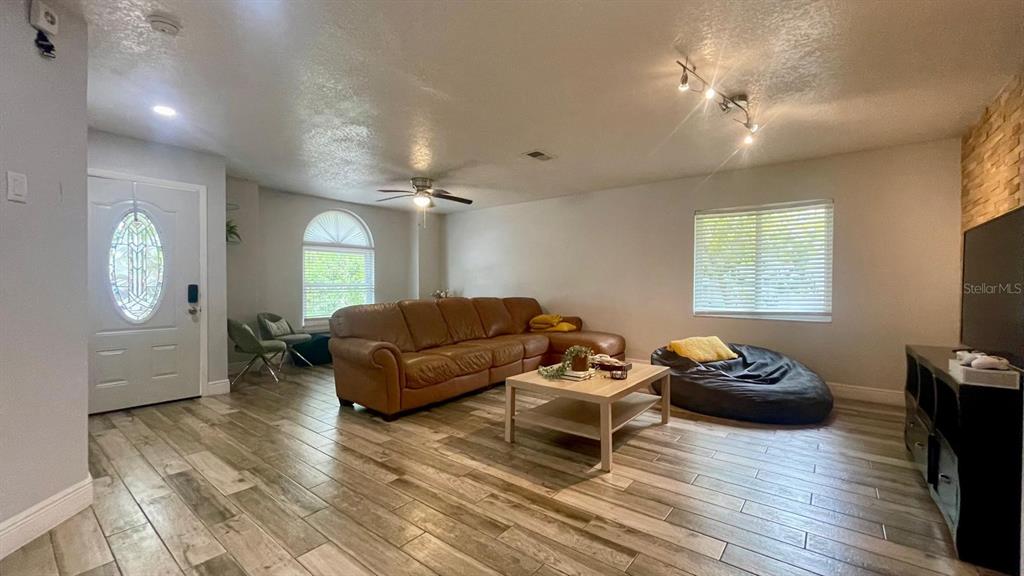 Property for sale at 1044 NIN STREET, ORLANDO, FL, 32835