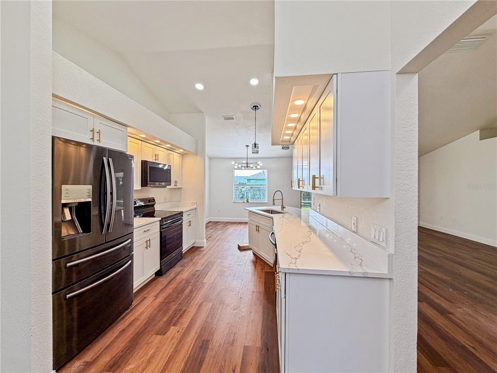 Property for sale at 2617 SUNDANCE CIRCLE, MULBERRY, FL, 33860