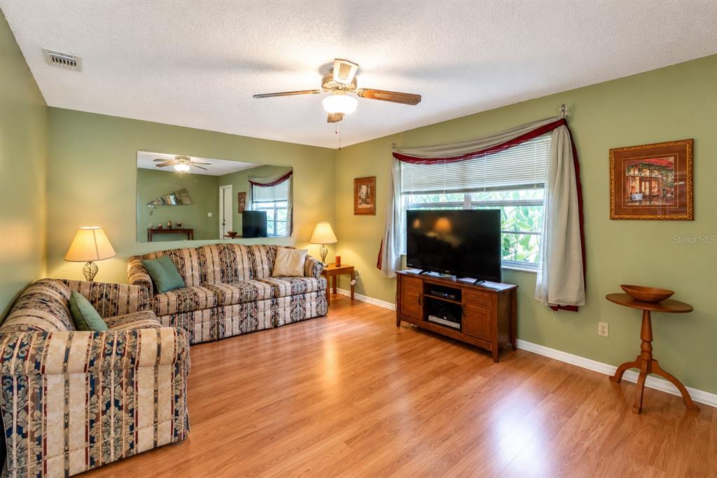 Property for sale at 1814 FOXHUNT DRIVE UNIT A, SUN CITY CENTER, FL, 33573