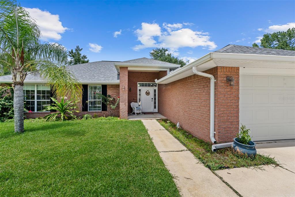 Covered Front Porch to Front Door
