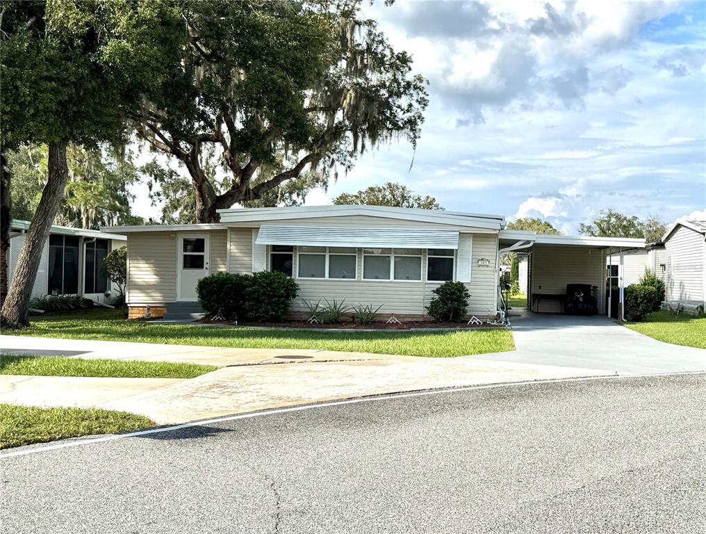 Property for sale at 103 TAMARISK WAY, LEESBURG, FL, 34748