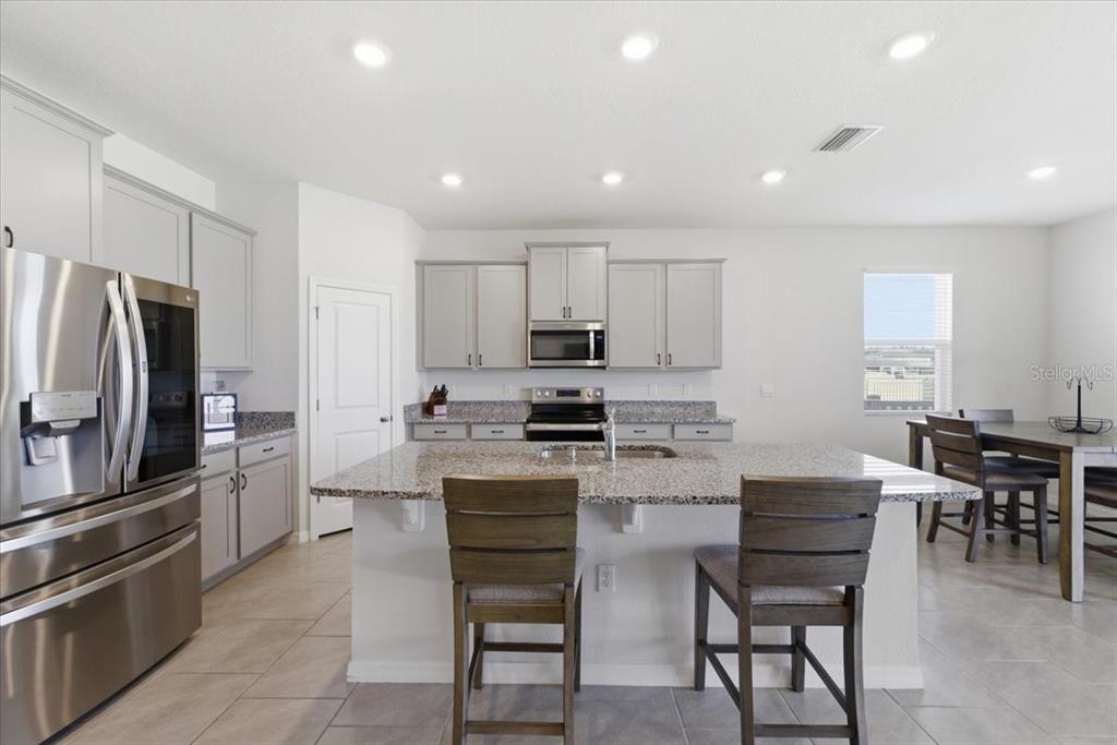Property for sale at 1413 TROPICAL OASIS AVENUE, PLANT CITY, FL, 33565