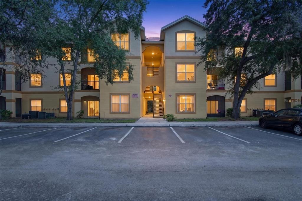 Property for sale at 5608 PINNACLE HEIGHTS CIRCLE UNIT 305, TAMPA, FL, 33624