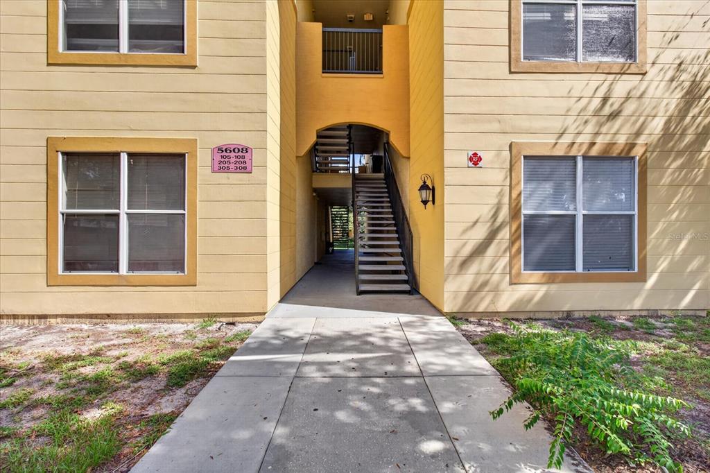 Property for sale at 5608 PINNACLE HEIGHTS CIRCLE UNIT 305, TAMPA, FL, 33624