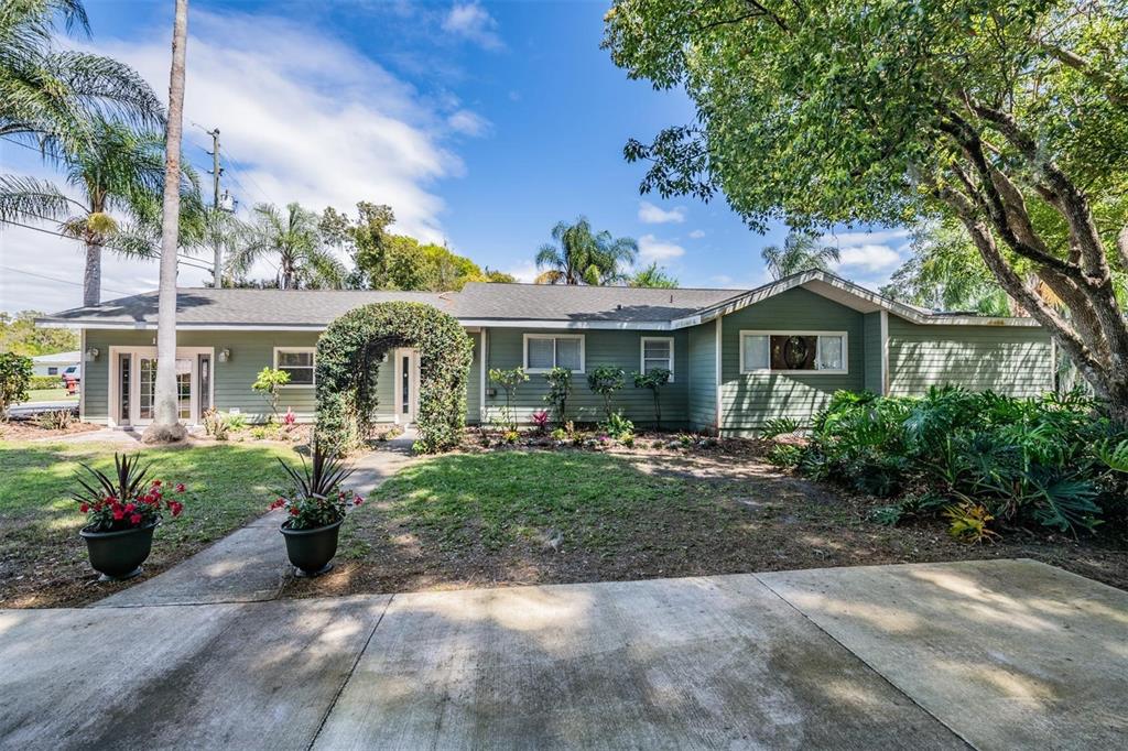 Property for sale at 1238 S HIGHLAND PARK DRIVE, LAKE WALES, FL, 33898