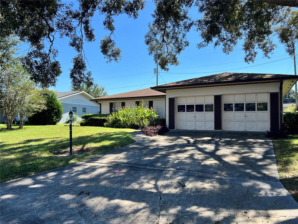 Property for sale at 125 WHITTIER LANE, WINTER HAVEN, FL, 33884