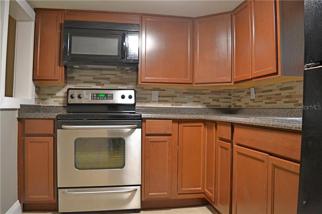 Property for sale at 647 S DELAWARE AVENUE, DELAND, FL, 32720