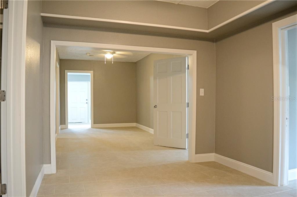 Property for sale at 647 S DELAWARE AVENUE, DELAND, FL, 32720