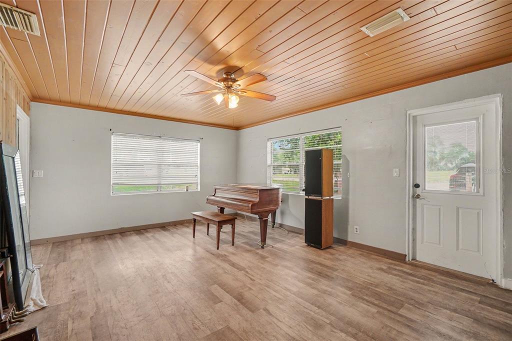 Property for sale at 415 LAKE JUNE ROAD, LAKE PLACID, FL, 33852