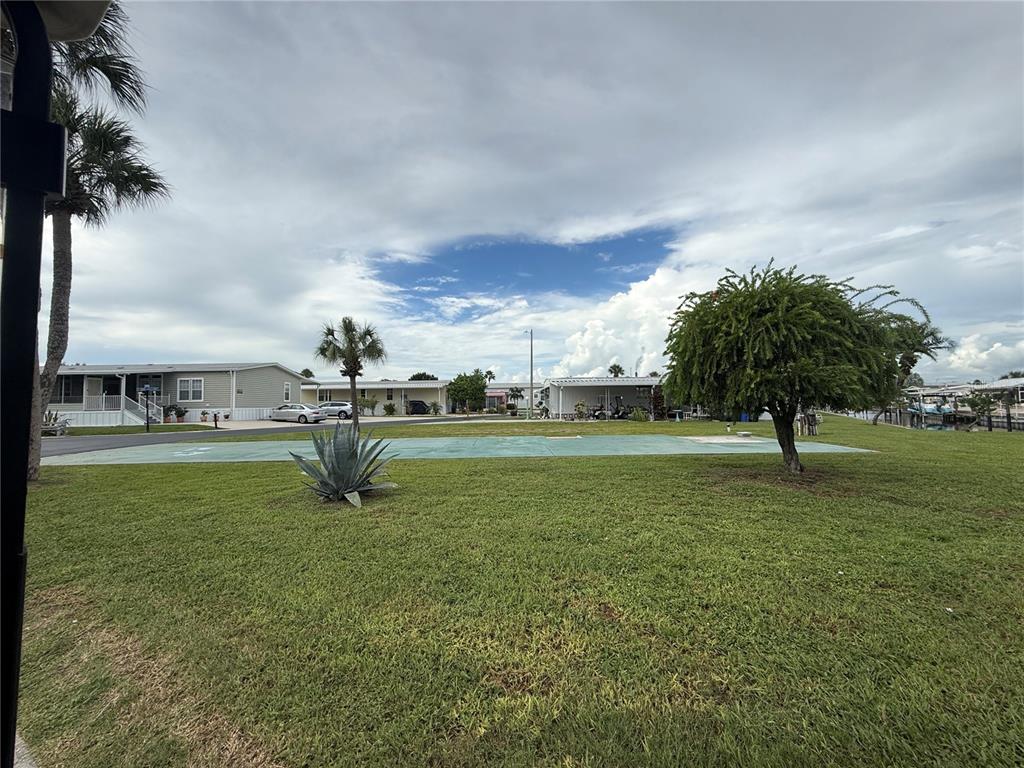 Property for sale at 101 E SAINT LUCIA LOOP, APOLLO BEACH, FL, 33572