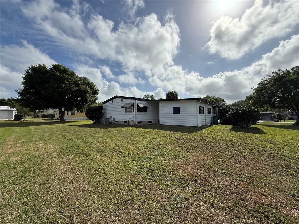 Property for sale at 11 N BOBWHITE ROAD, WILDWOOD, FL, 34785