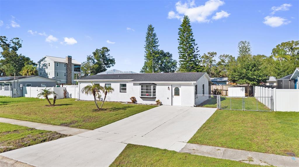 Property for sale at 310 COUNTRY CLUB DRIVE, OLDSMAR, FL, 34677