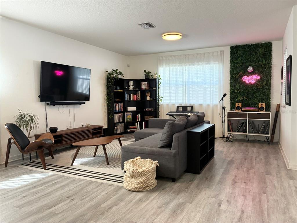 Property for sale at 8026 CARRIAGE POINTE DRIVE, GIBSONTON, FL, 33534