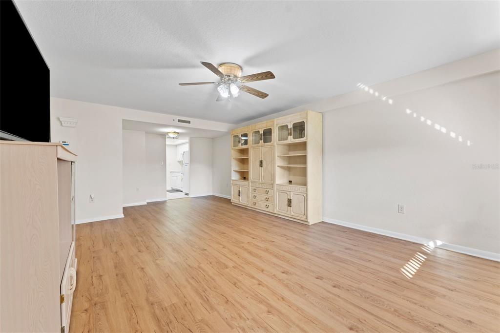 Property for sale at 1950 59TH AVENUE N UNIT 114, ST PETERSBURG, FL, 33714