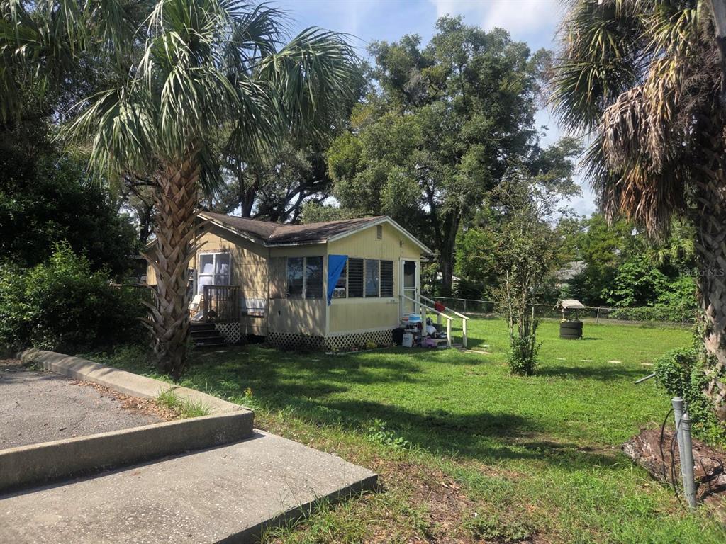 Property for sale at 10507 MAIN STREET, THONOTOSASSA, FL, 33592