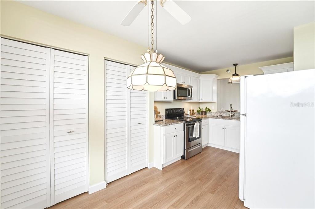 Double pantry