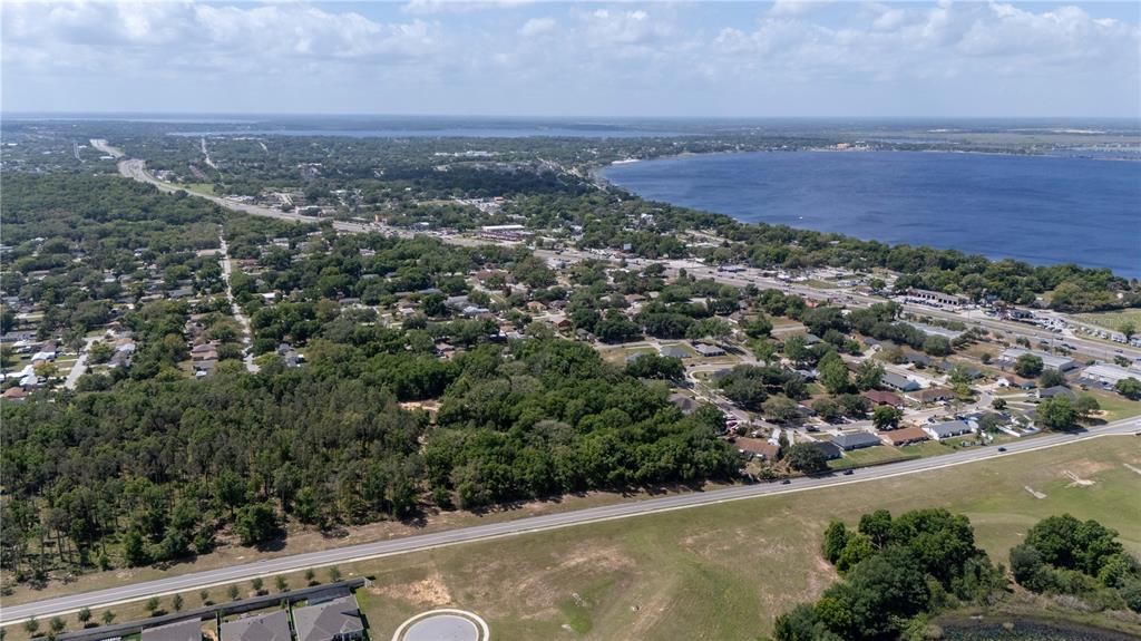 WATCH THE SUNSET IN LAKE MINNEOLA