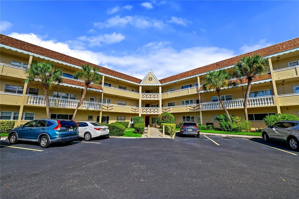 Property for sale at 2041 AUSTRALIA WAY W UNIT 15, CLEARWATER, FL, 33763