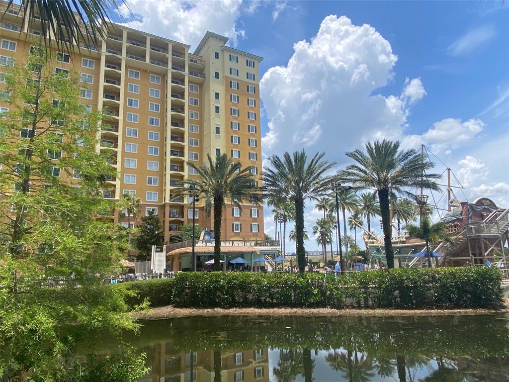 Property for sale at 8125 RESORT VILLAGE DRIVE UNIT 5808, ORLANDO, FL, 32821