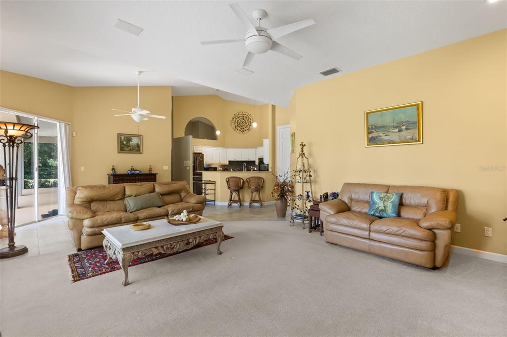 Property for sale at 1521 EDGEWATER DRIVE, MOUNT DORA, FL, 32757