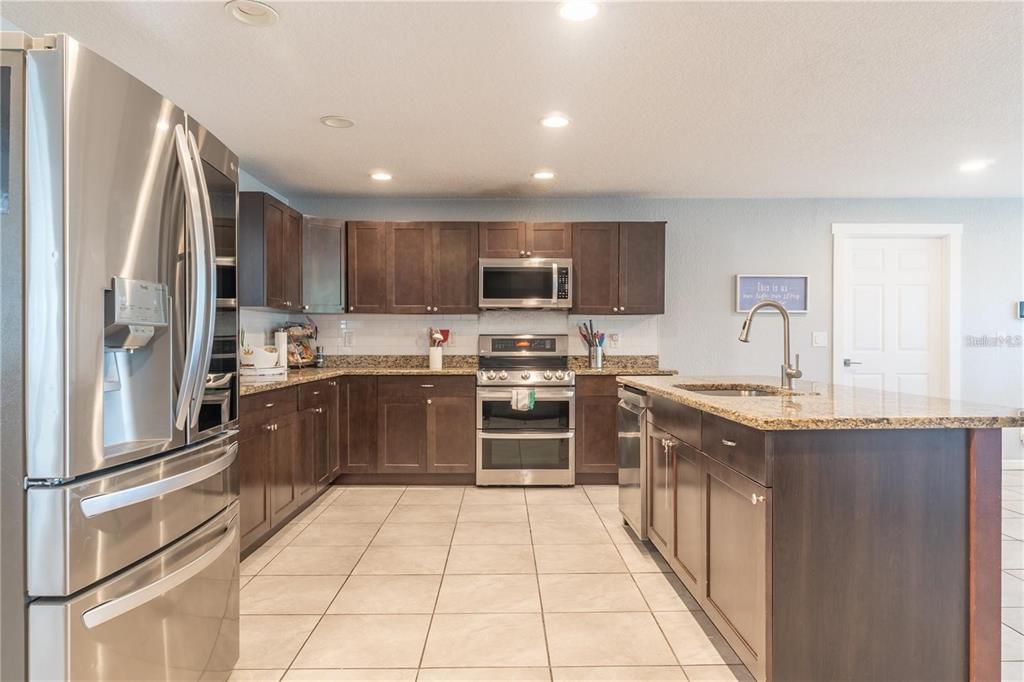 Property for sale at 12705 PARK BOULEVARD, SEMINOLE, FL, 33776