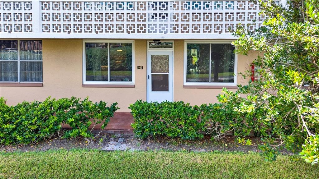 Property for sale at 5095 BAY STREET NE UNIT 107, ST PETERSBURG, FL, 33703