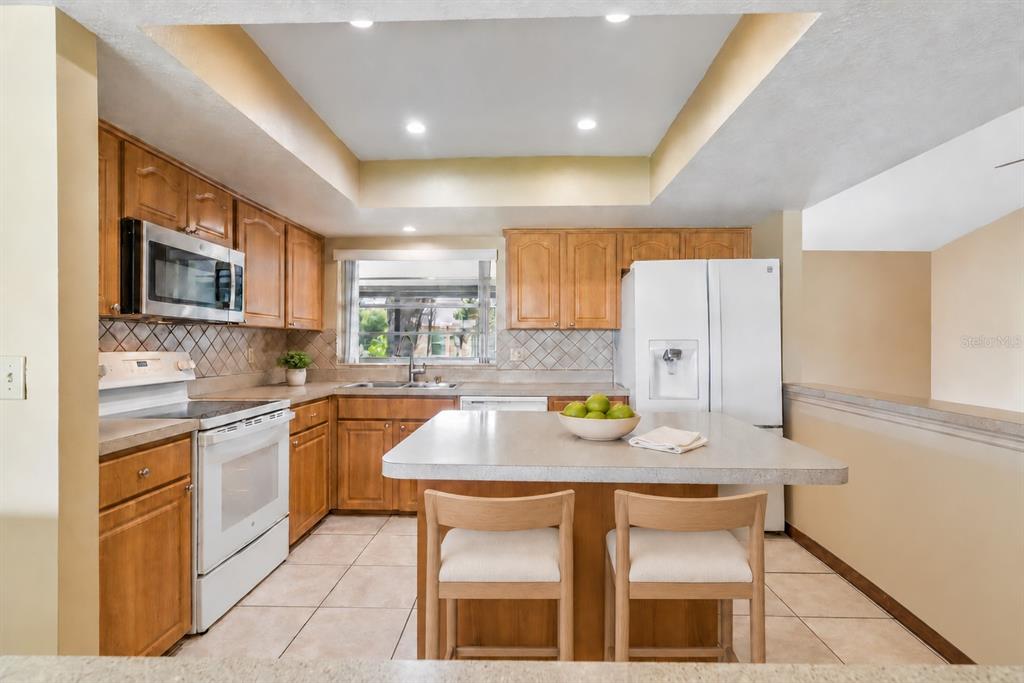 Property for sale at 2402 WOODWAY DRIVE, ORLANDO, FL, 32837