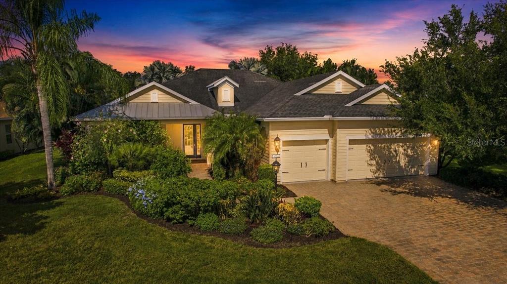 Property for sale at 4704 SENECA PARK TRAIL, BRADENTON, FL, 34211