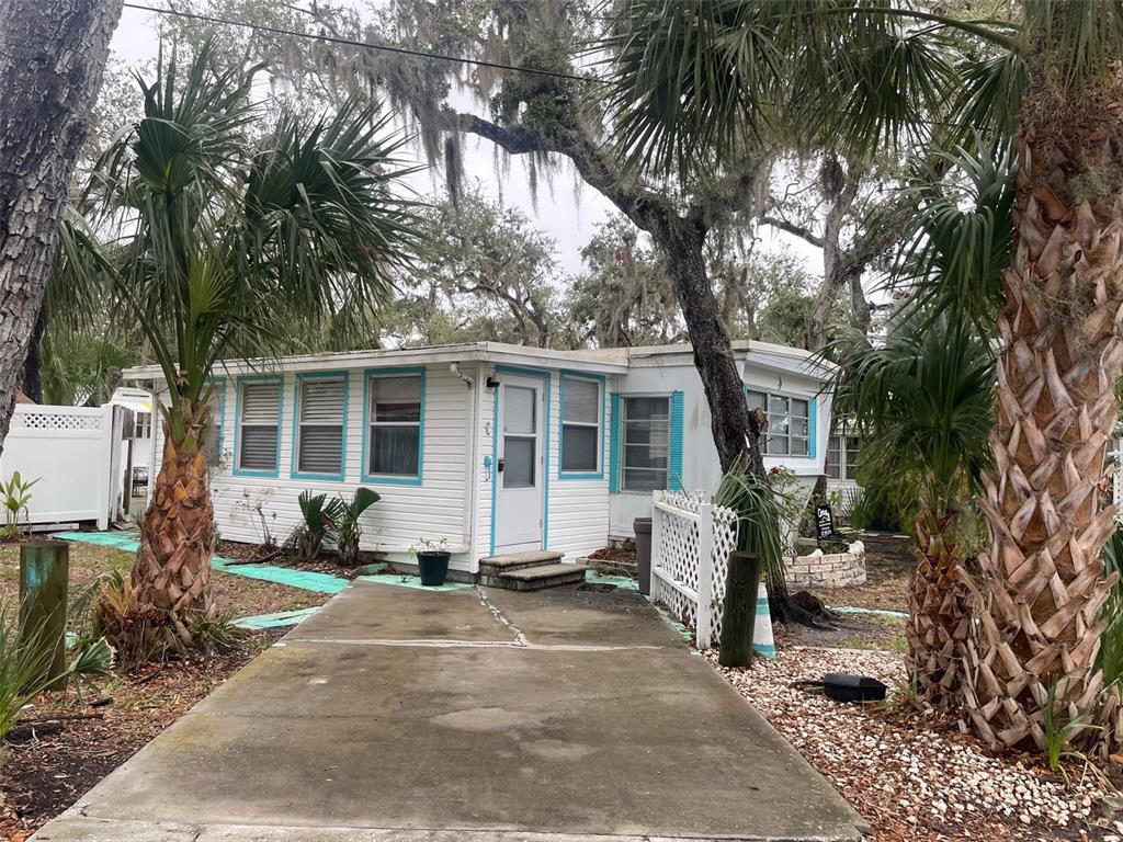 Property for sale at 15010 113TH AVENUE UNIT 46, LARGO, FL, 33774