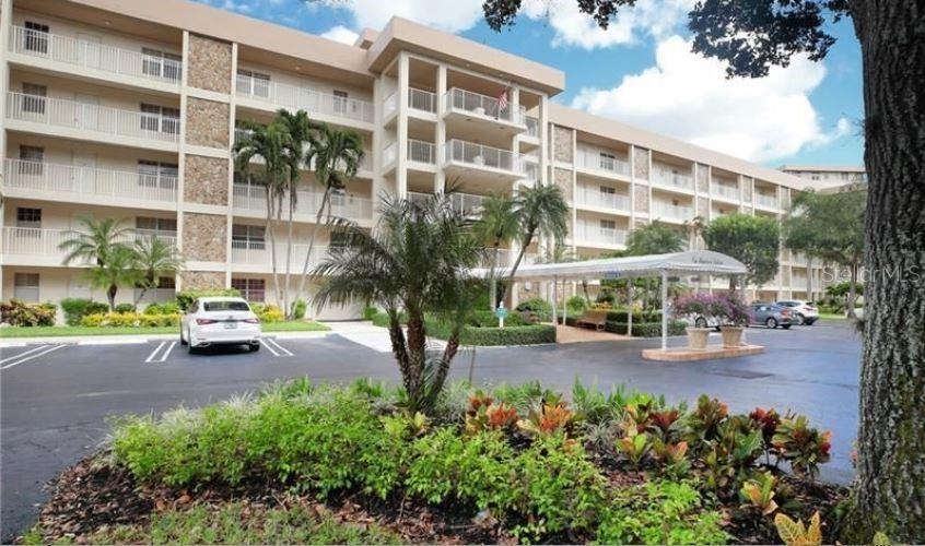 Property for sale at 3503 OAKS WAY UNIT 212, POMPANO BEACH, FL, 33069