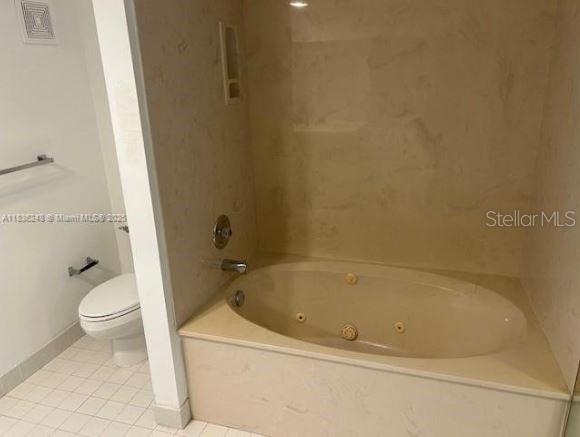 Property for sale at 3503 OAKS WAY UNIT 212, POMPANO BEACH, FL, 33069