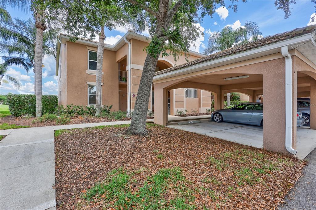 Property for sale at 915 FAIRWAYCOVE LANE UNIT 101, BRADENTON, FL, 34212