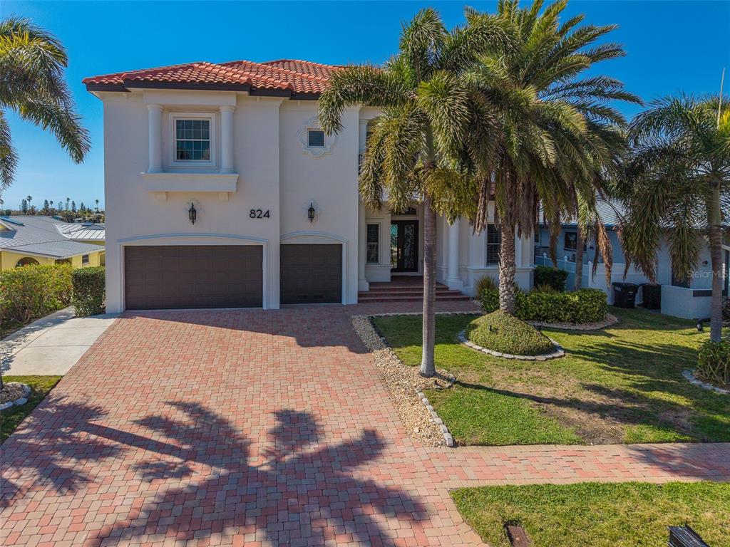 Property for sale at 824 ISLAND WAY, CLEARWATER BEACH, FL, 33767