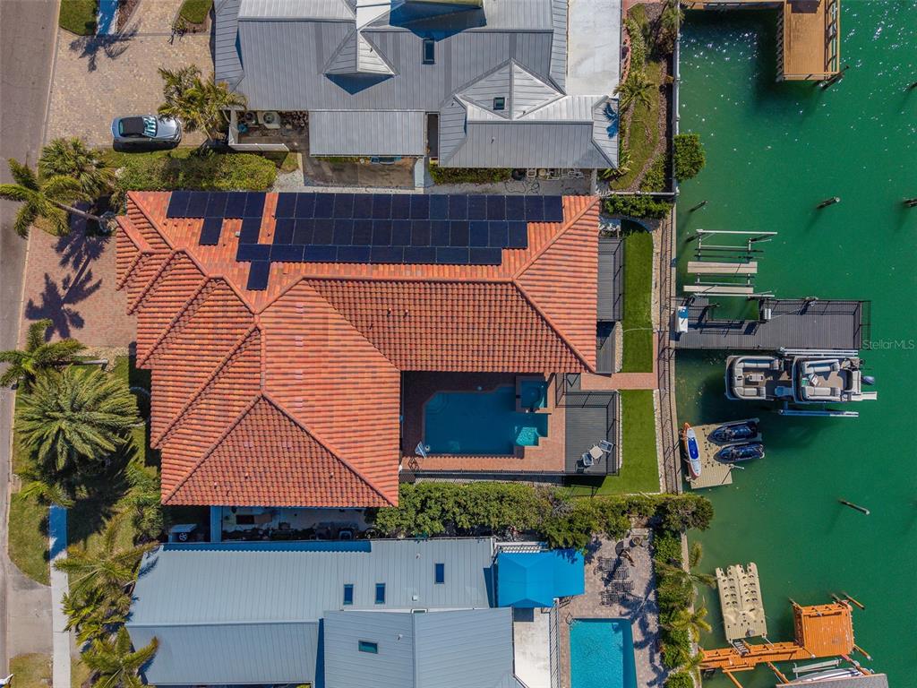 Property for sale at 824 ISLAND WAY, CLEARWATER BEACH, FL, 33767