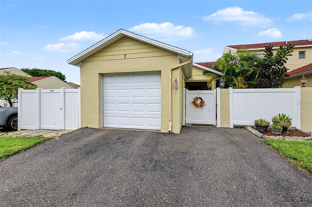 Property for sale at 2771 SUMMERDALE DRIVE UNIT 7, CLEARWATER, FL, 33761