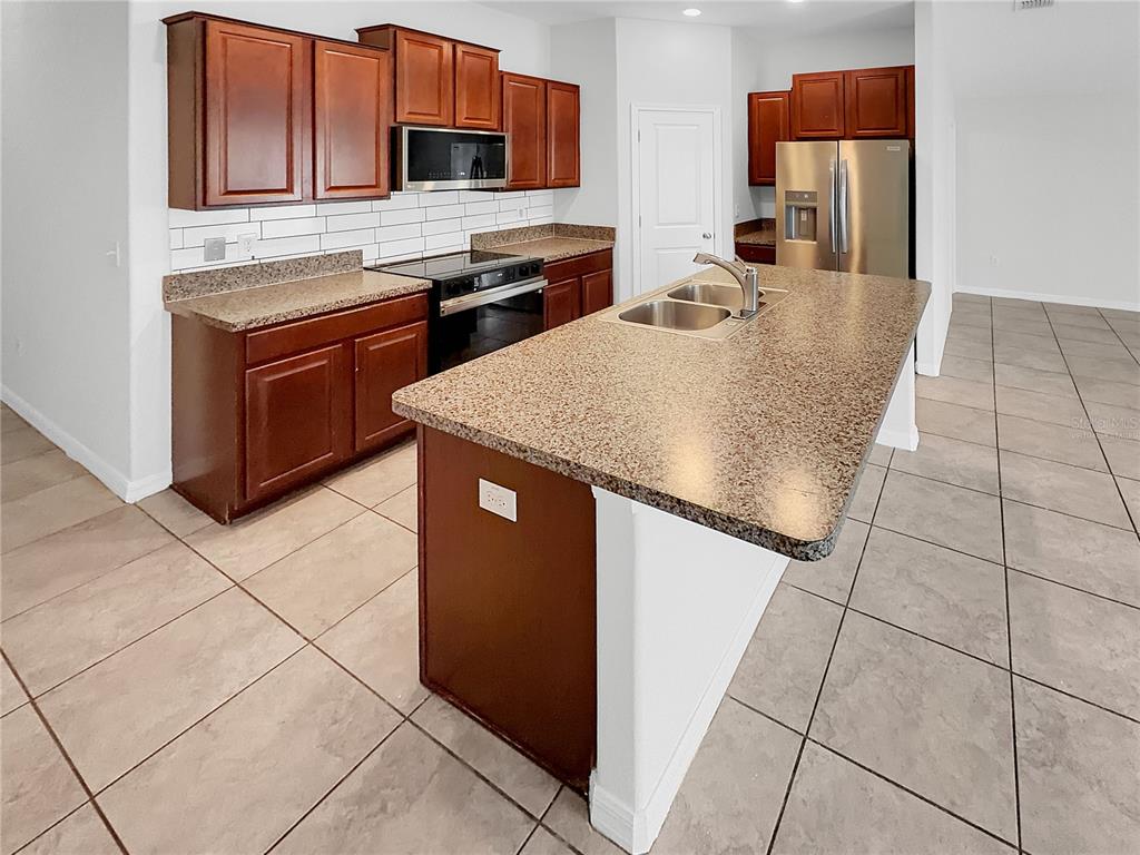 Property for sale at 10113 ROSEMARY LEAF LANE, RIVERVIEW, FL, 33578