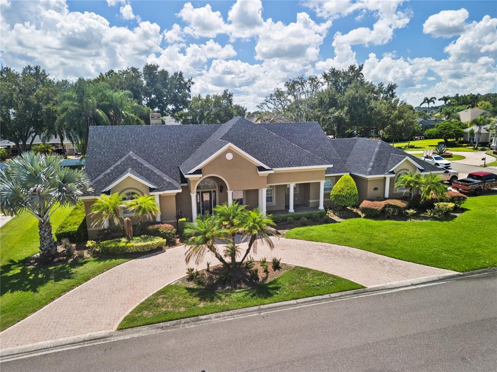 Property for sale at 9513 WATERFORD OAKS BOULEVARD, WINTER HAVEN, FL, 33884