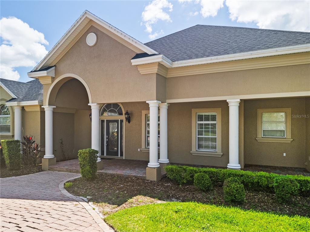 Property for sale at 9513 WATERFORD OAKS BOULEVARD, WINTER HAVEN, FL, 33884