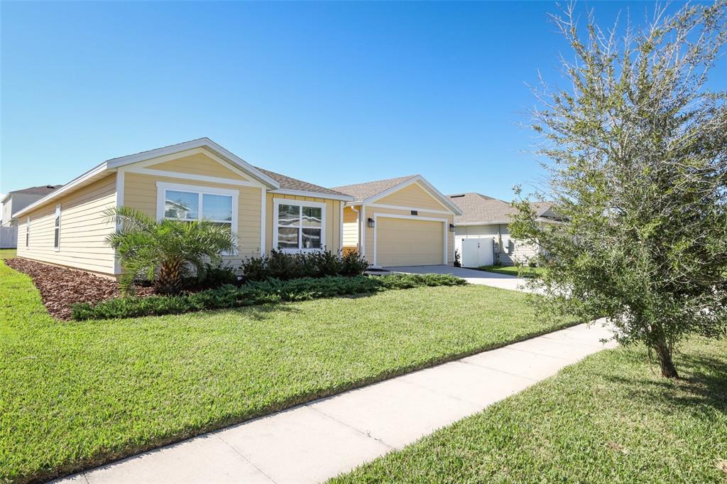 Property for sale at 5325 RED CORAL CIRCLE, MOUNT DORA, FL, 32757