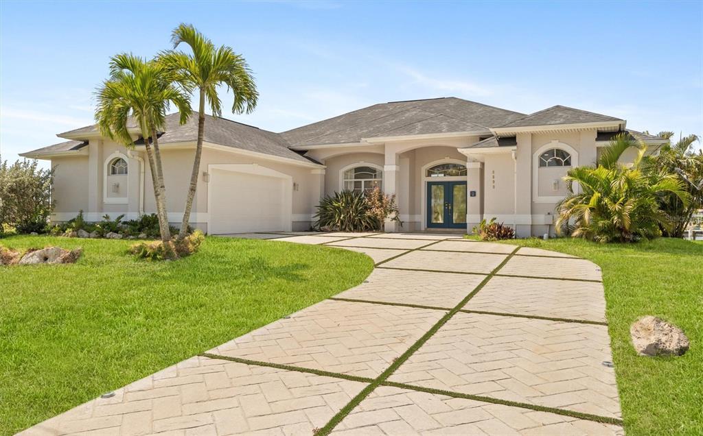 Property for sale at 8090 ARLEWOOD CIRCLE, PORT CHARLOTTE, FL, 33981
