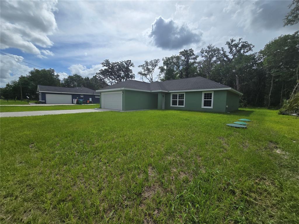 Property for sale at 30 SEQUOIA DRIVE TRACE, OCKLAWAHA, FL, 32179