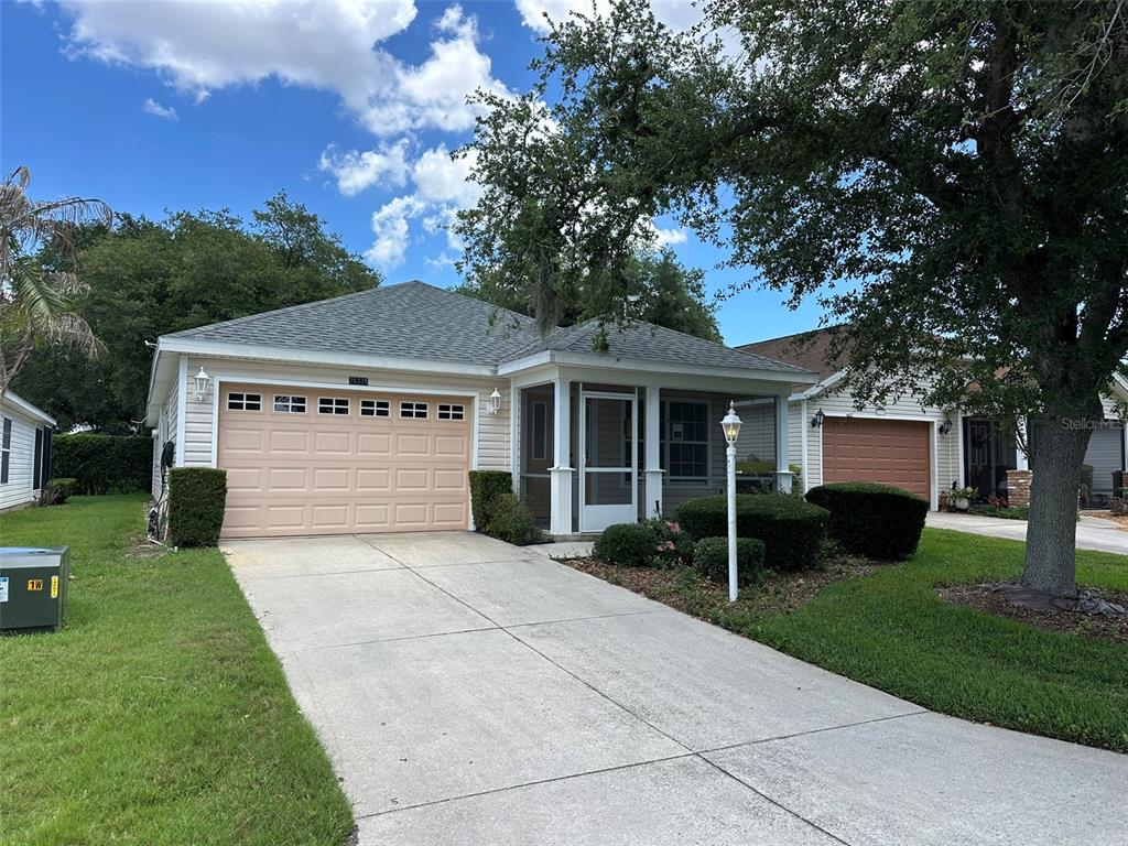 Property for sale at 25335 CRANES ROOST CIRCLE, LEESBURG, FL, 34748