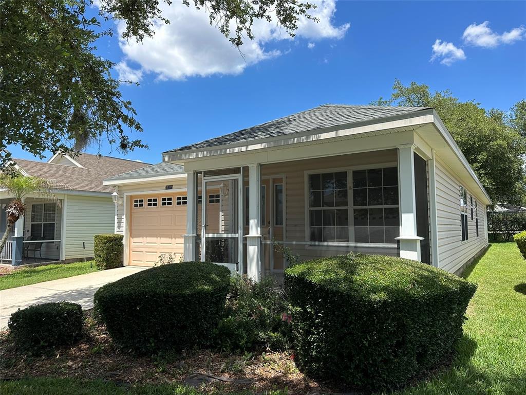 Property for sale at 25335 CRANES ROOST CIRCLE, LEESBURG, FL, 34748
