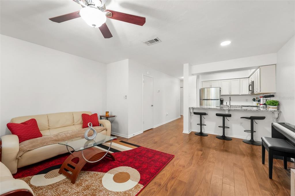 Open Living/Kitchen Floorplan
