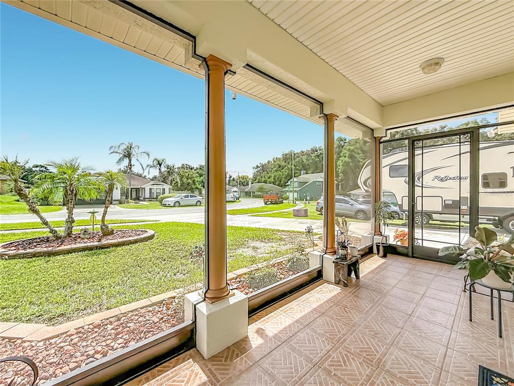 Property for sale at 803 CRESTVIEW CIRCLE N, WILDWOOD, FL, 34785