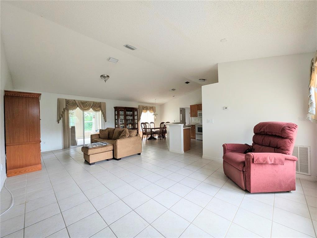 Sitting area into the open family room floorplan
