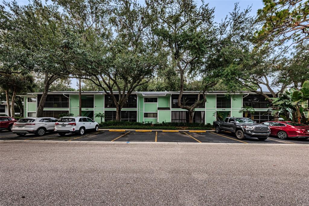 Property for sale at 3295 FOX CHASE CIRCLE N UNIT 107, PALM HARBOR, FL, 34683