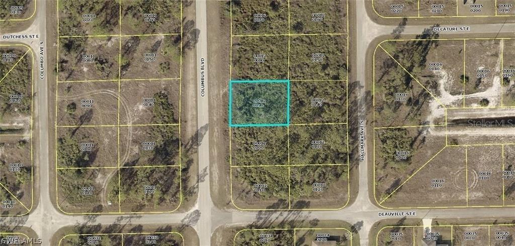 Property for sale at 1121 COLUMBUS BOULEVARD, LEHIGH ACRES, FL, 33974