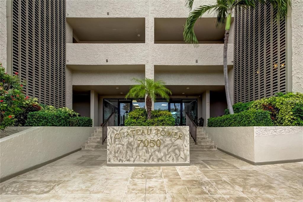 Property for sale at 7050 SUNSET DRIVE S UNIT 211, SOUTH PASADENA, FL, 33707